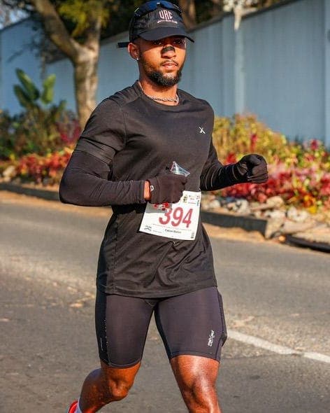 Runner wearing a RestUp nasal strip during the Old Eds Road Race